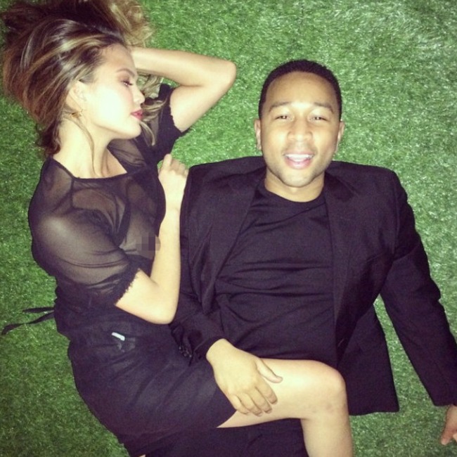 Chrissy Teigen, John Legend, Instagram